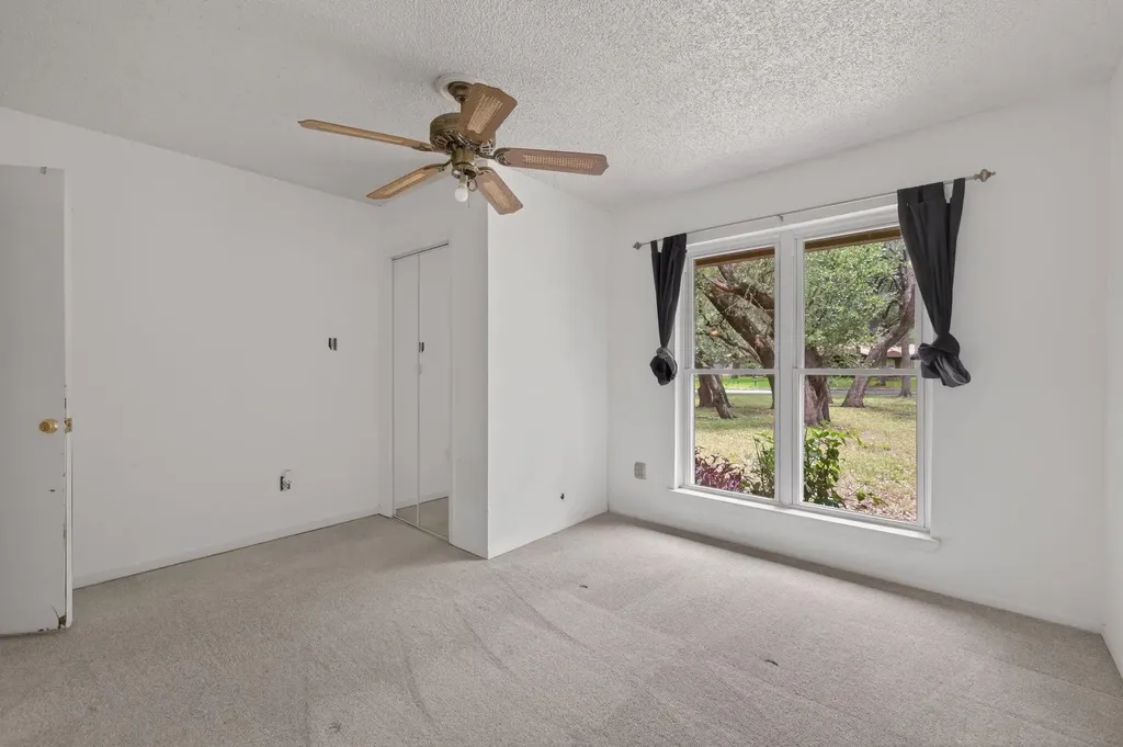3406 Spotted Horse Trail Austin TX 78739
