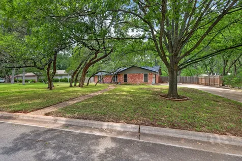3406 Spotted Horse Trail Austin TX 78739