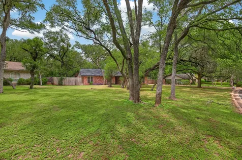 3406 Spotted Horse Trail Austin TX 78739