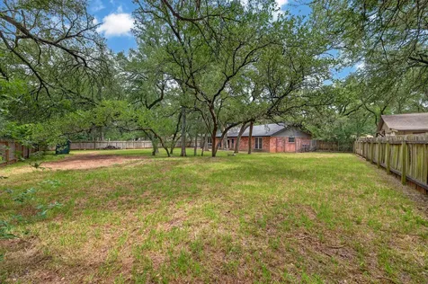 3406 Spotted Horse Trail Austin TX 78739