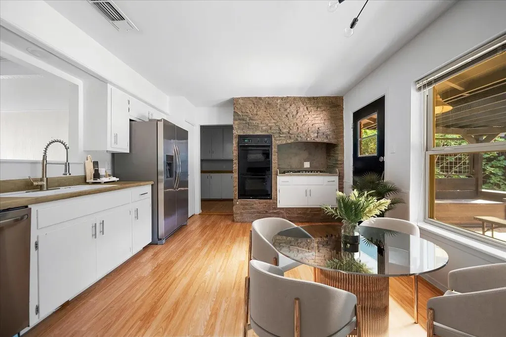 3605 Winfield Cove Austin TX 78704