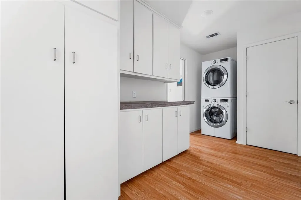 3605 Winfield Cove Austin TX 78704