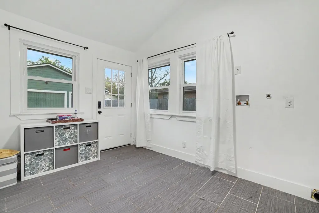 6903 Ardath Street Austin TX 78757