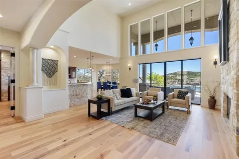 17912 Crystal Cove Jonestown TX 78645