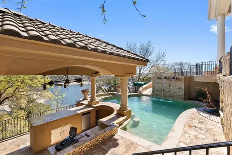 17912 Crystal Cove Jonestown TX 78645