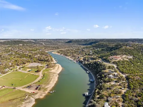 17912 Crystal Cove Jonestown TX 78645