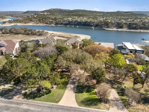 17912 Crystal Cove Jonestown TX 78645