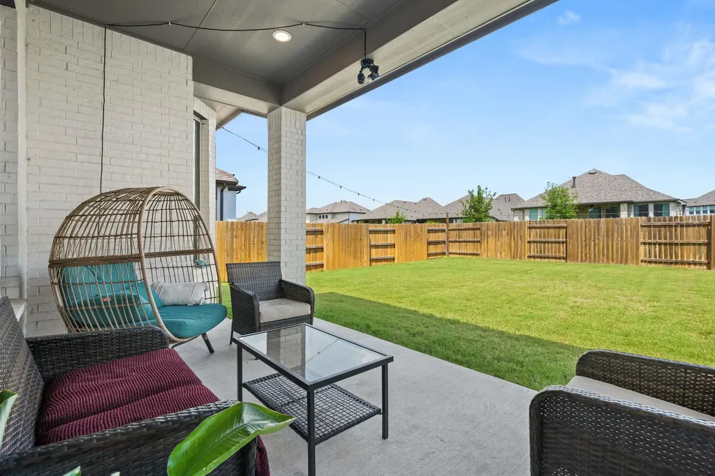 1921 Sir Nathaniel Lane Leander TX 78641