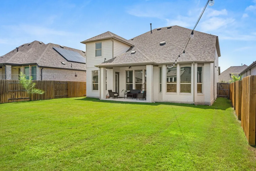 1921 Sir Nathaniel Lane Leander TX 78641