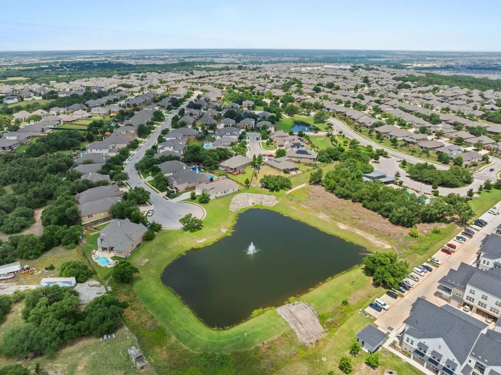 1921 Sir Nathaniel Lane Leander TX 78641