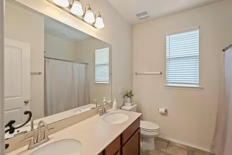 1004 Grand Teton Trail Taylor TX 76574