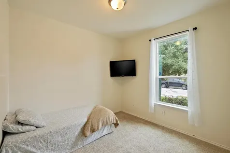 1004 Grand Teton Trail Taylor TX 76574