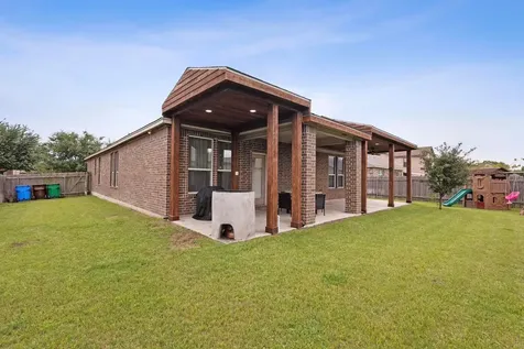 1004 Grand Teton Trail Taylor TX 76574