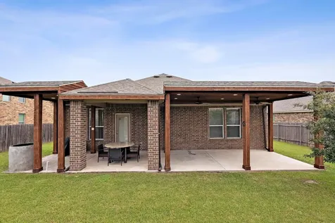 1004 Grand Teton Trail Taylor TX 76574