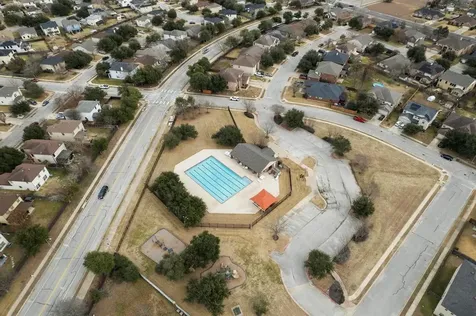 1004 Grand Teton Trail Taylor TX 76574