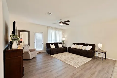 1004 Grand Teton Trail Taylor TX 76574