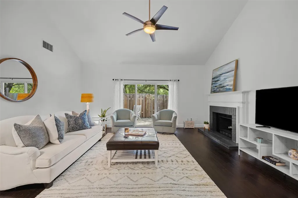 3870 Williamsburg Circle Austin TX 78731
