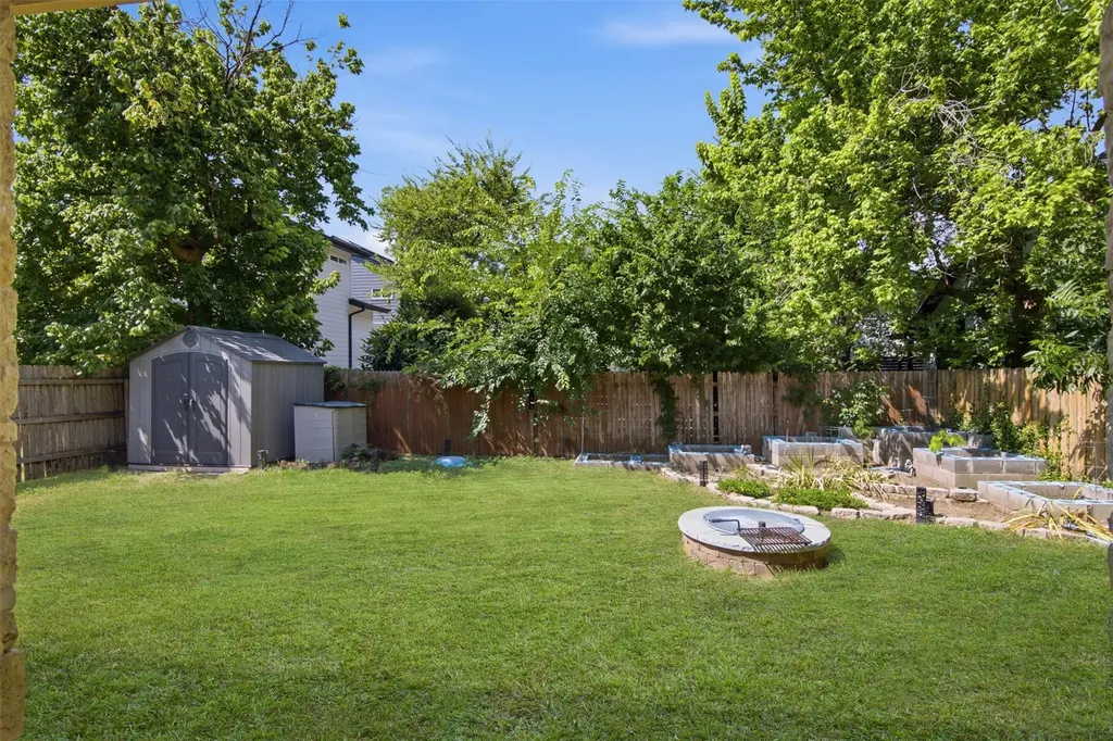 2806 Prado Street Austin TX 78702