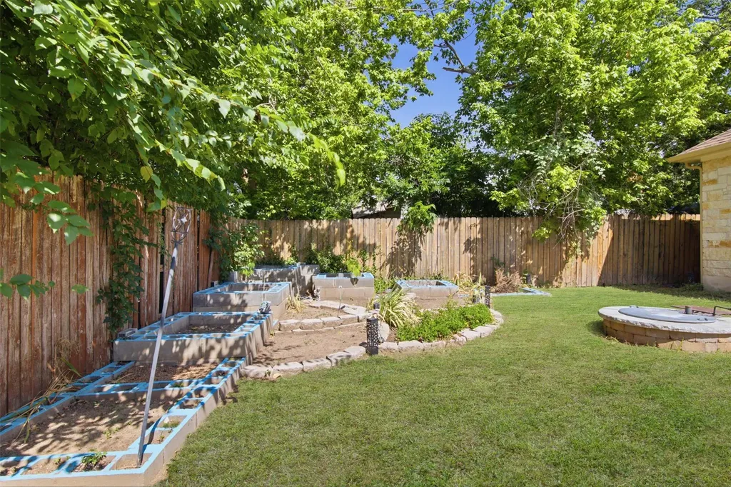 2806 Prado Street Austin TX 78702