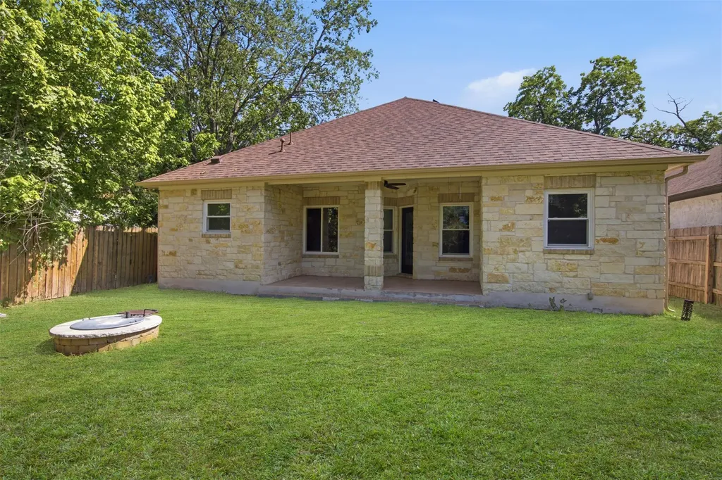 2806 Prado Street Austin TX 78702
