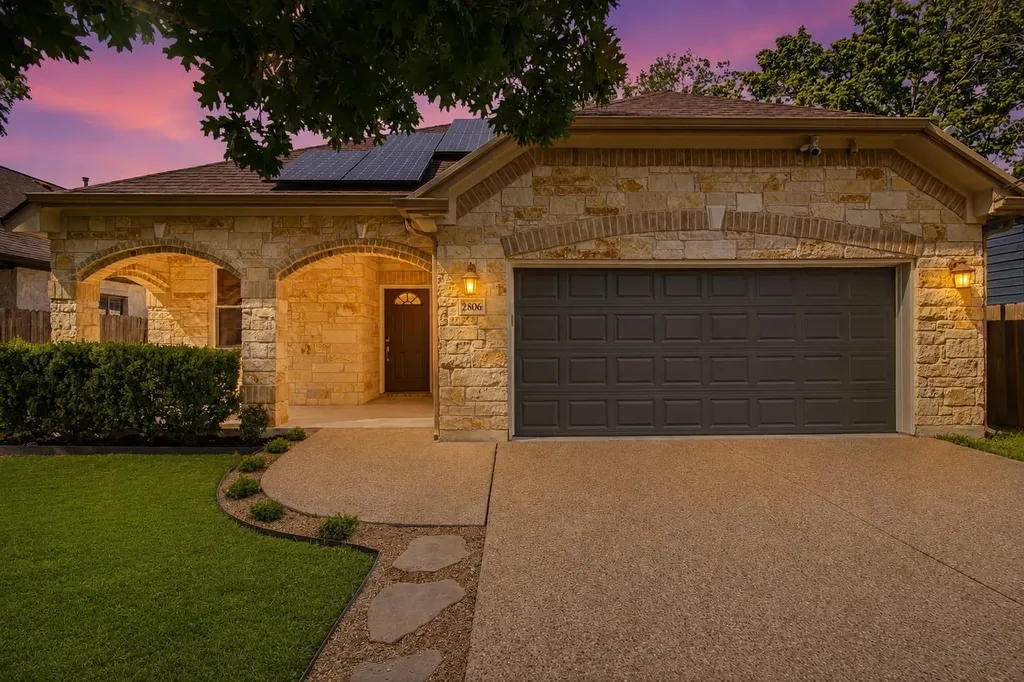 2806 Prado Street Austin TX 78702