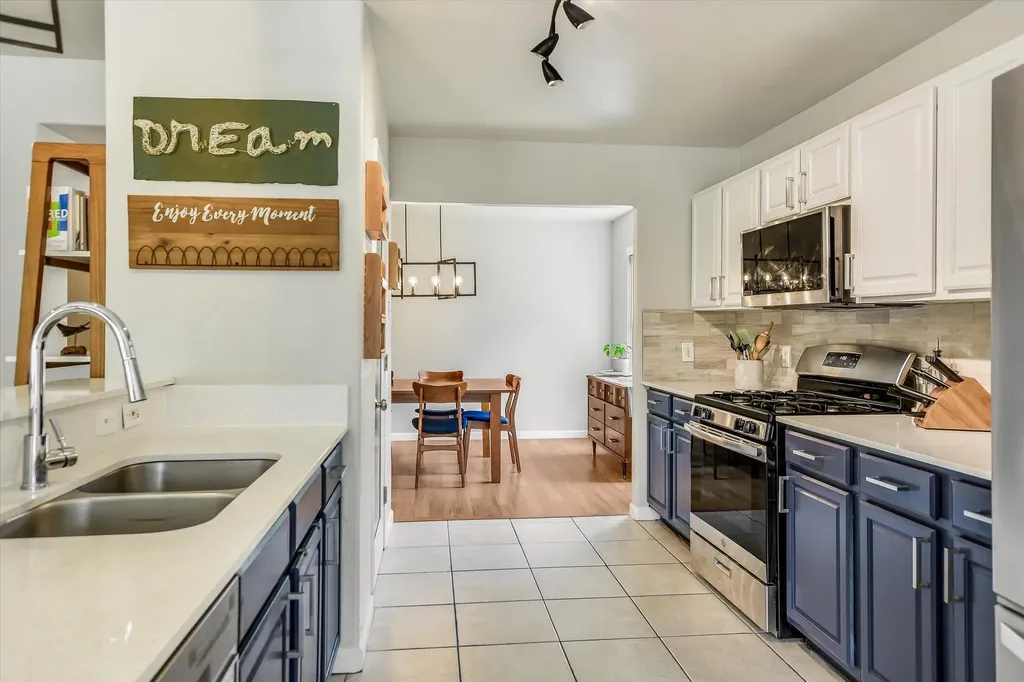 1017 Gulf Way Round Rock TX 78665