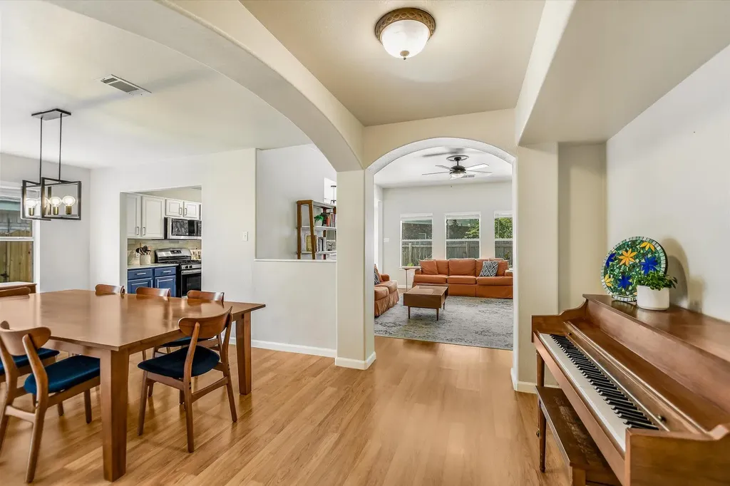 1017 Gulf Way Round Rock TX 78665
