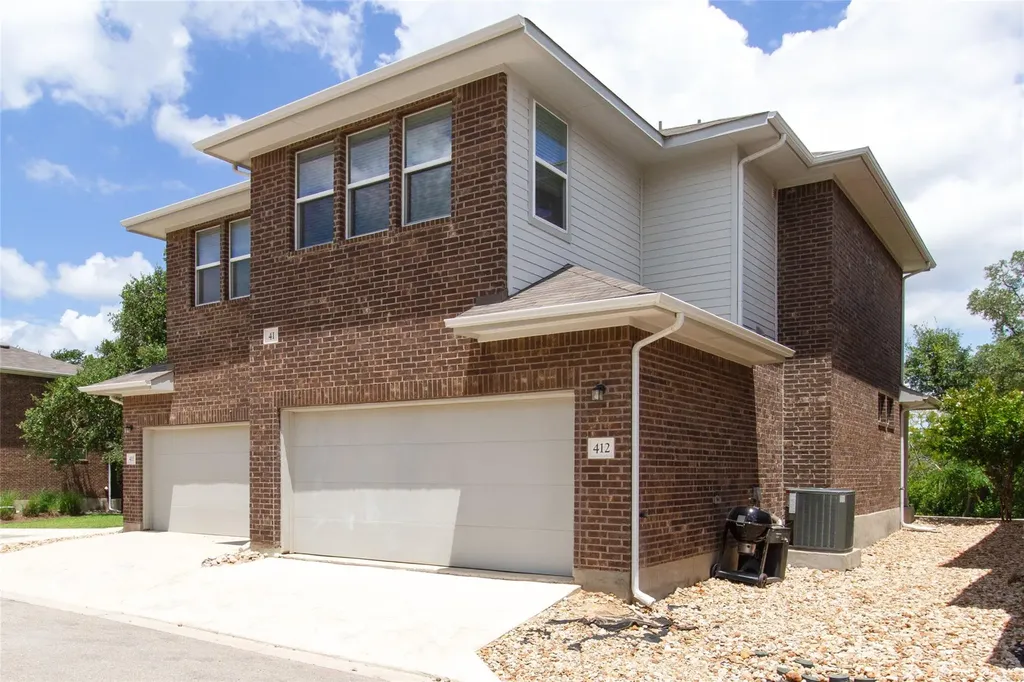 605 W South Street Leander TX 78641