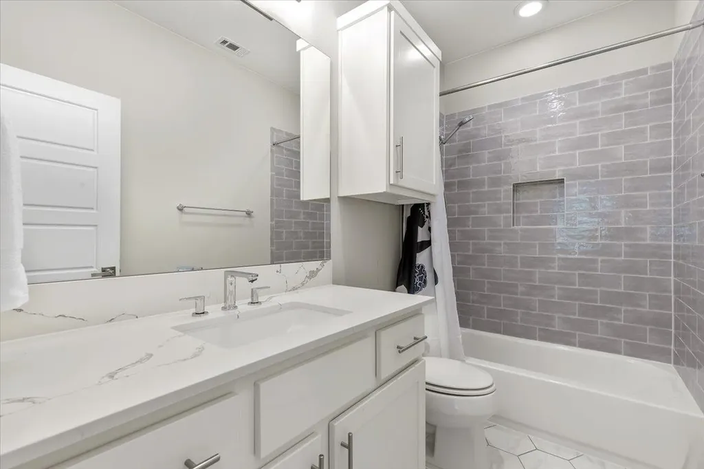 12801 Veronese Drive Austin TX 78739