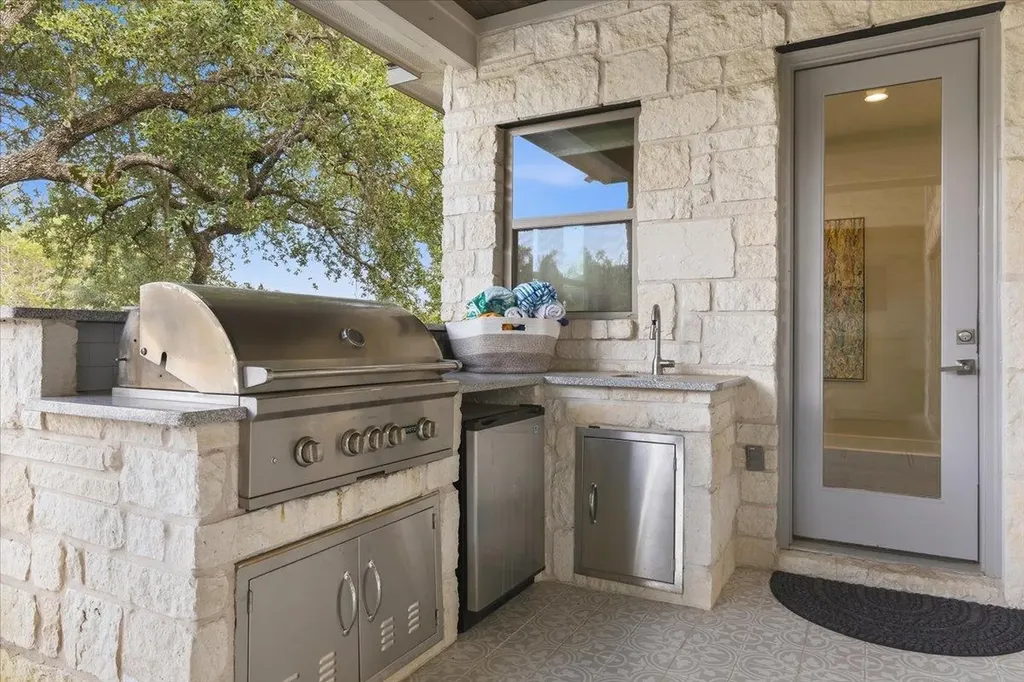 12801 Veronese Drive Austin TX 78739