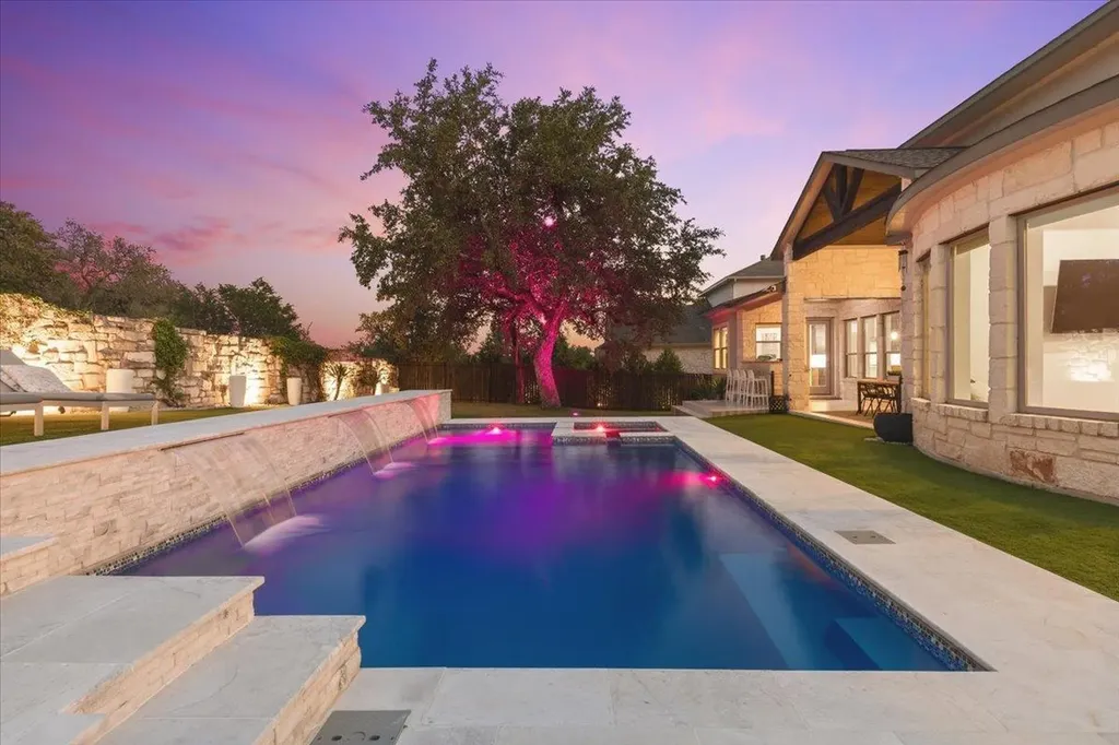 12801 Veronese Drive Austin TX 78739