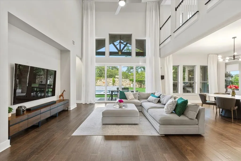 12801 Veronese Drive Austin TX 78739