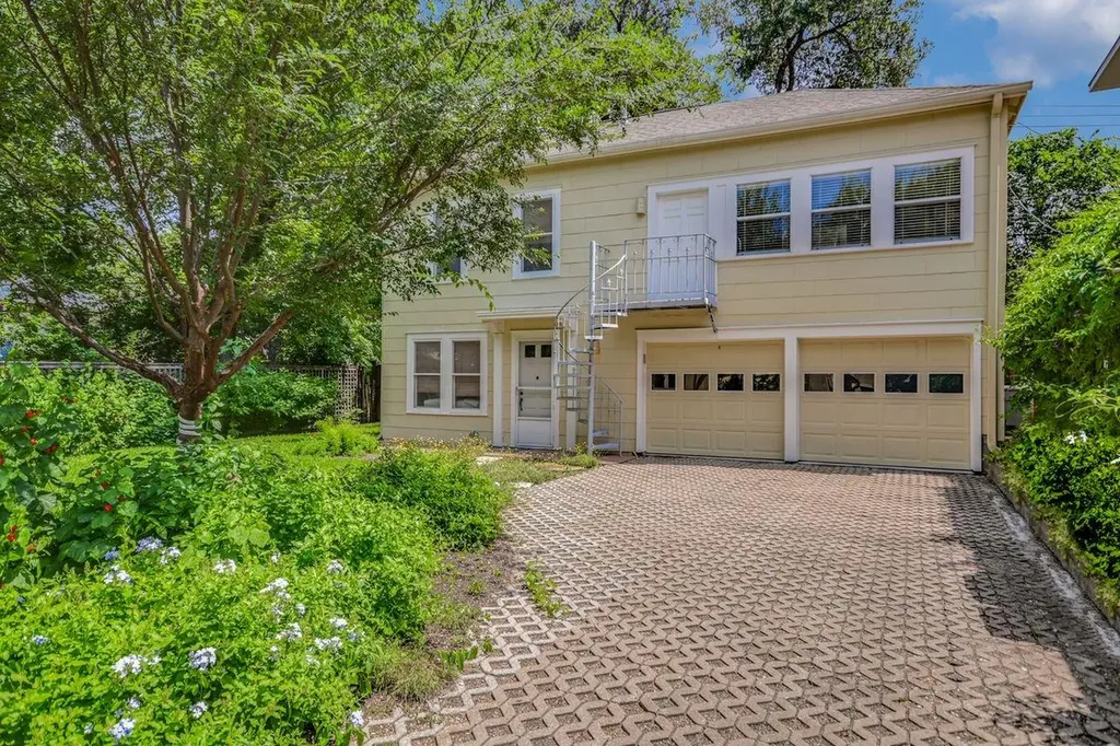 204 W 32nd Street Austin TX 78705