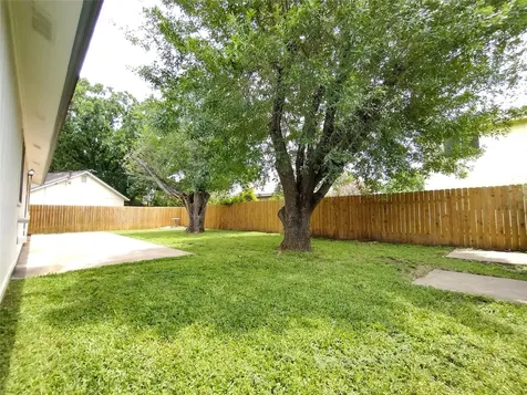 1813 Laurel Path Round Rock TX 78664