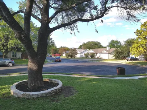 1813 Laurel Path Round Rock TX 78664