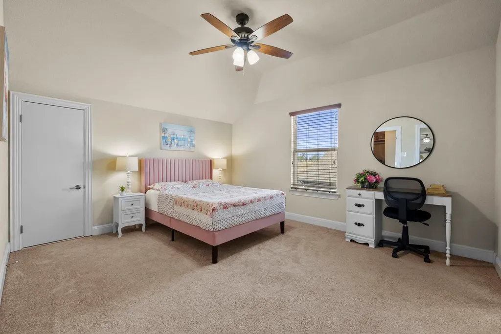 109 Wake Grove Buda TX 78610