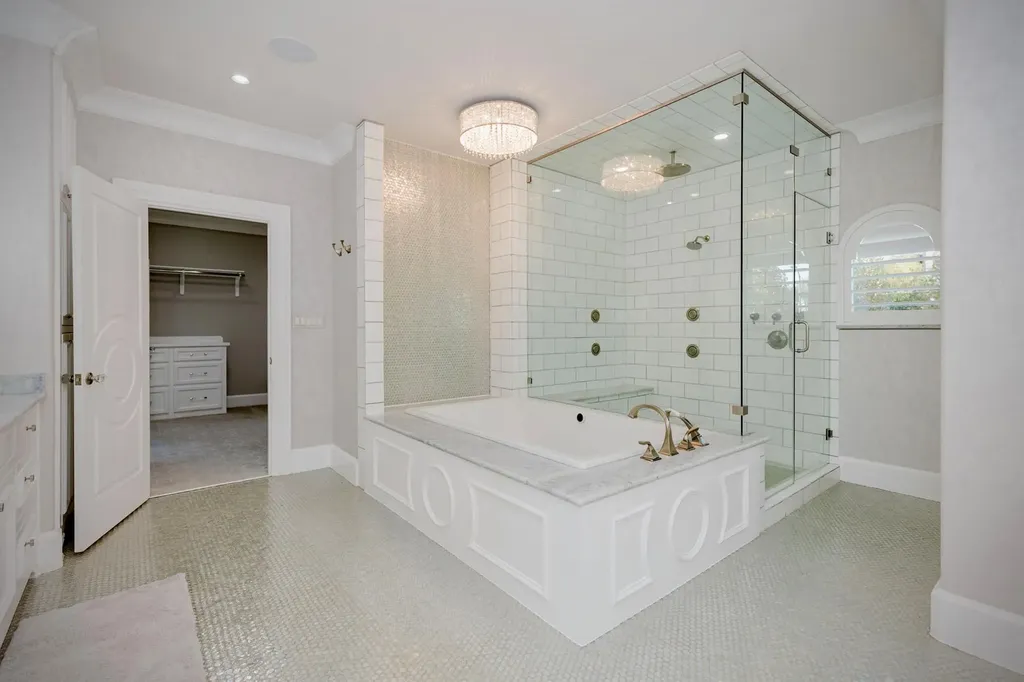 2204 Canonero Drive Austin TX 78746