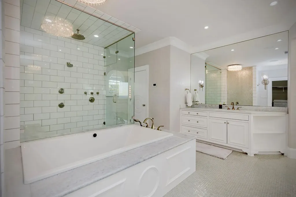 2204 Canonero Drive Austin TX 78746