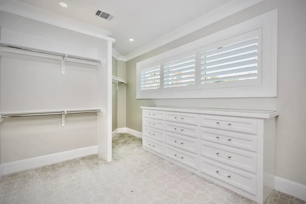 2204 Canonero Drive Austin TX 78746
