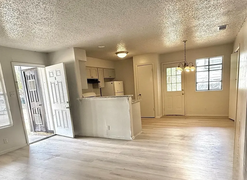 302 Hedgewood Drive Georgetown TX 78628