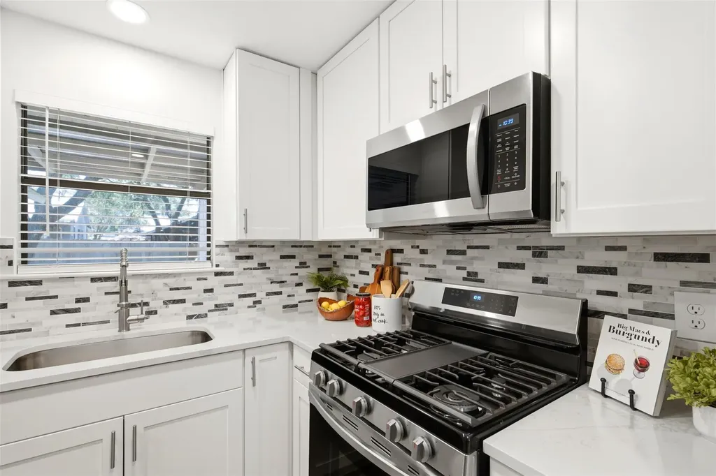 12906 Quinn Trail Austin TX 78727