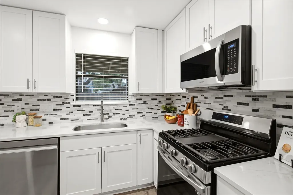 12906 Quinn Trail Austin TX 78727