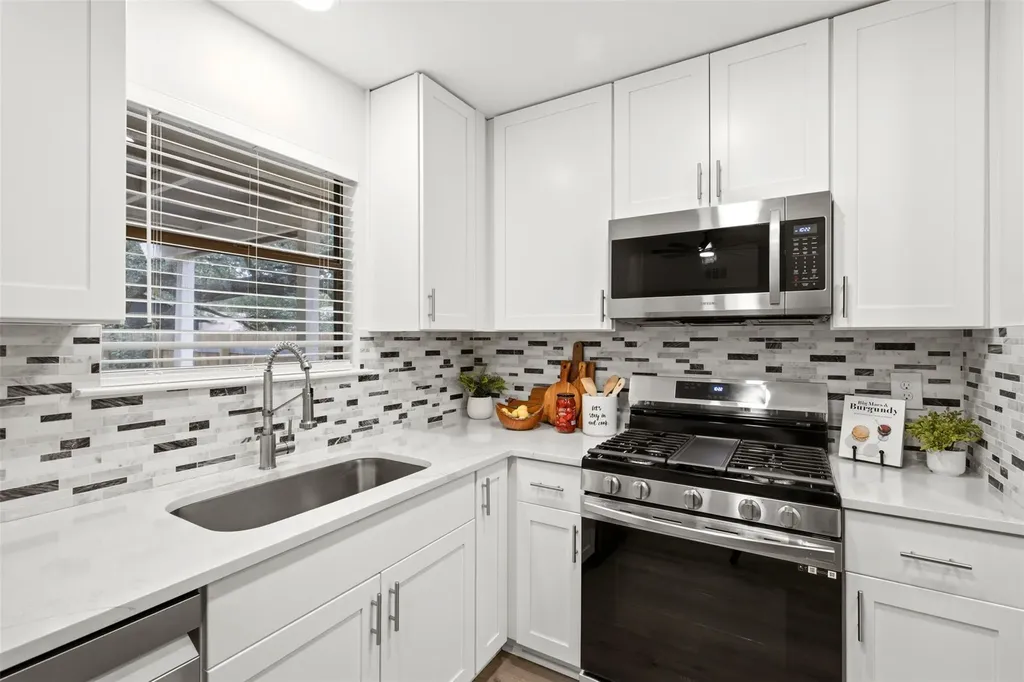 12906 Quinn Trail Austin TX 78727