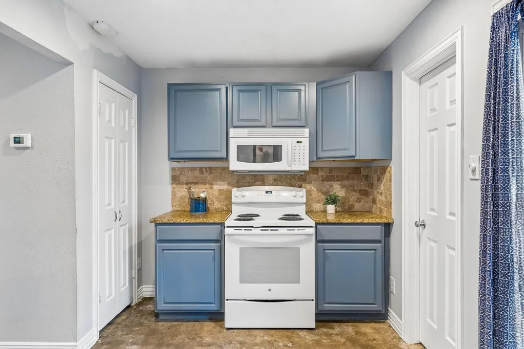 842 Banister Lane Austin TX 78704