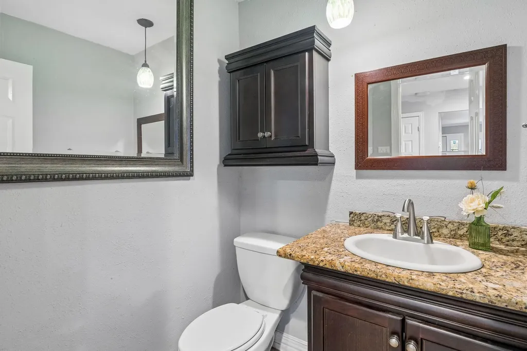 842 Banister Lane Austin TX 78704