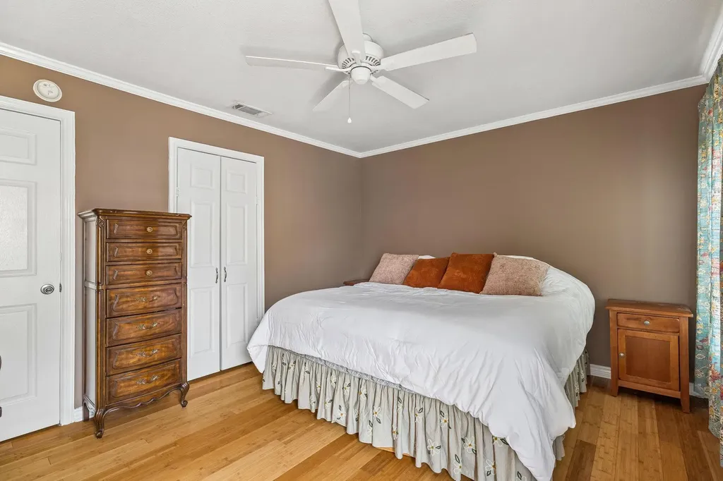 842 Banister Lane Austin TX 78704
