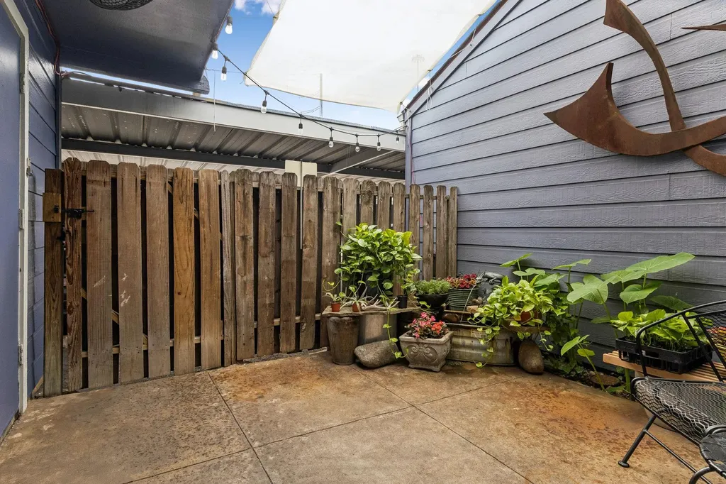 842 Banister Lane Austin TX 78704