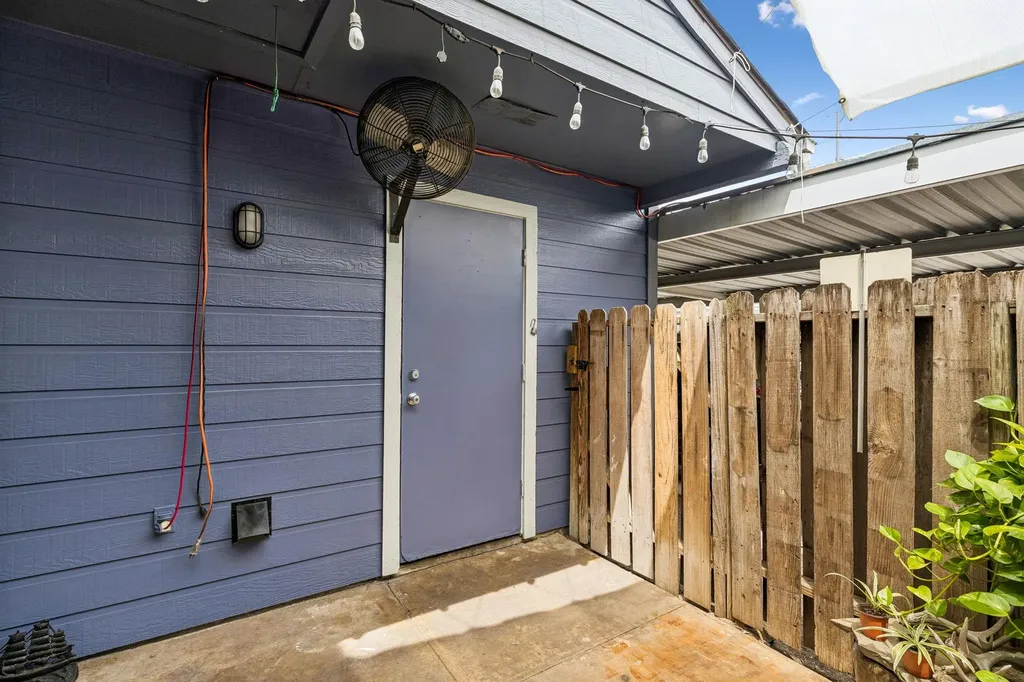 842 Banister Lane Austin TX 78704