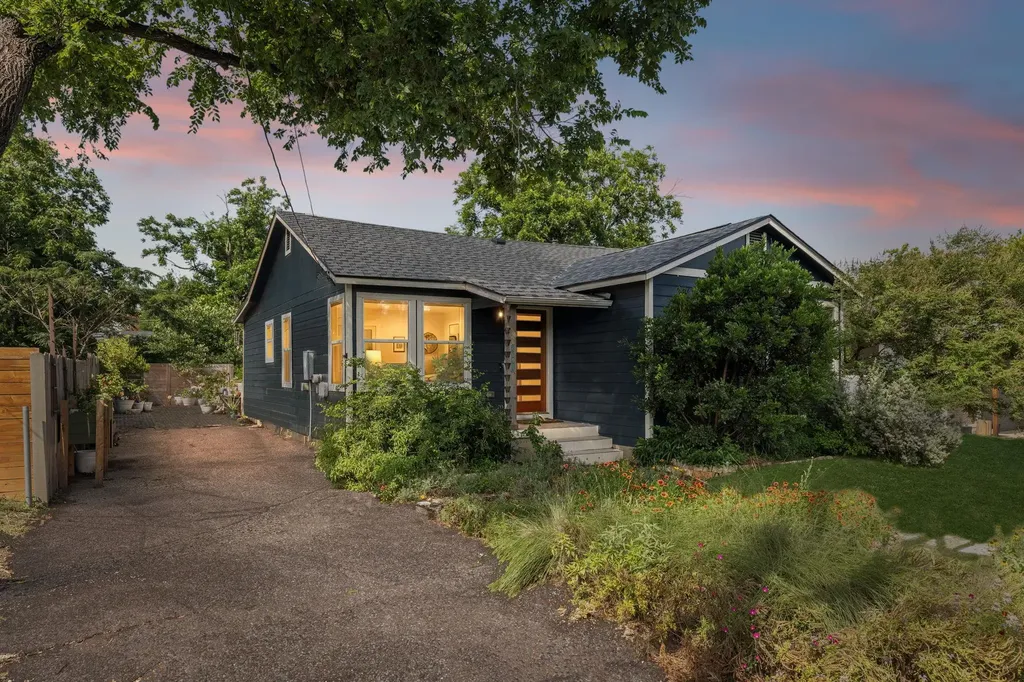 4608 Wally Avenue Austin TX 78721