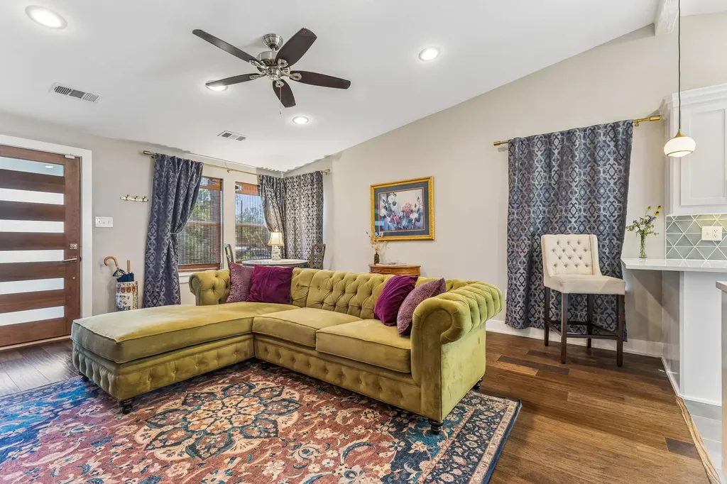 4608 Wally Avenue Austin TX 78721